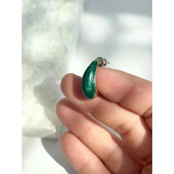 Art Deco Green & Gold Sparkly Vintage Teardop Minimalist Teardrop Earrings - Picture 5 of 6